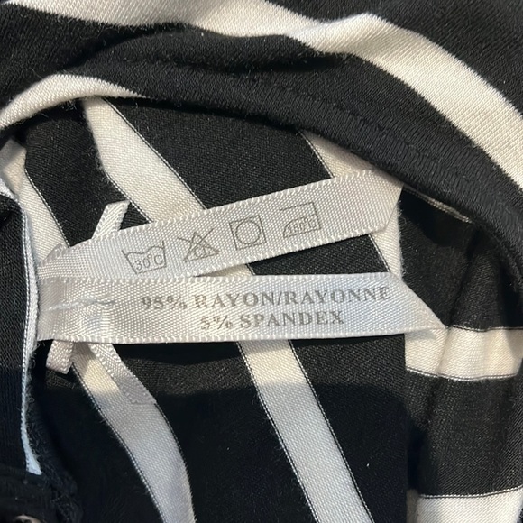 Striped maxi dress with side slits - Picture 6 of 8